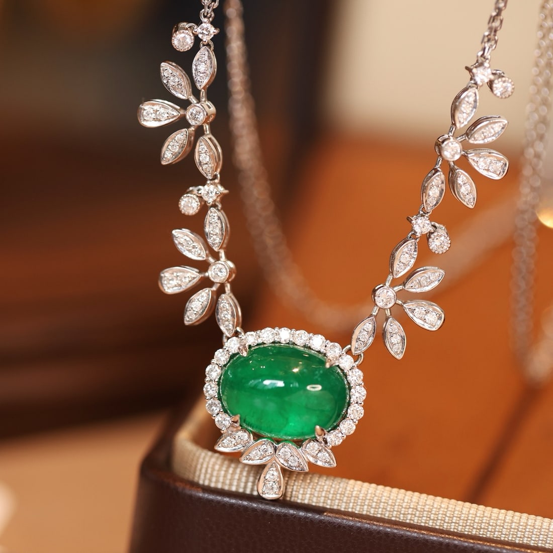 14k Gold 7.51 Ctw Natural Emerald & Diamond Necklace - 2