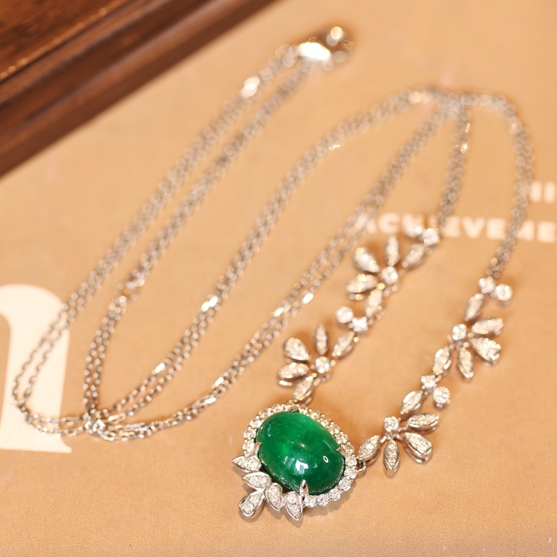 14k Gold 7.51 Ctw Natural Emerald & Diamond Necklace - 4
