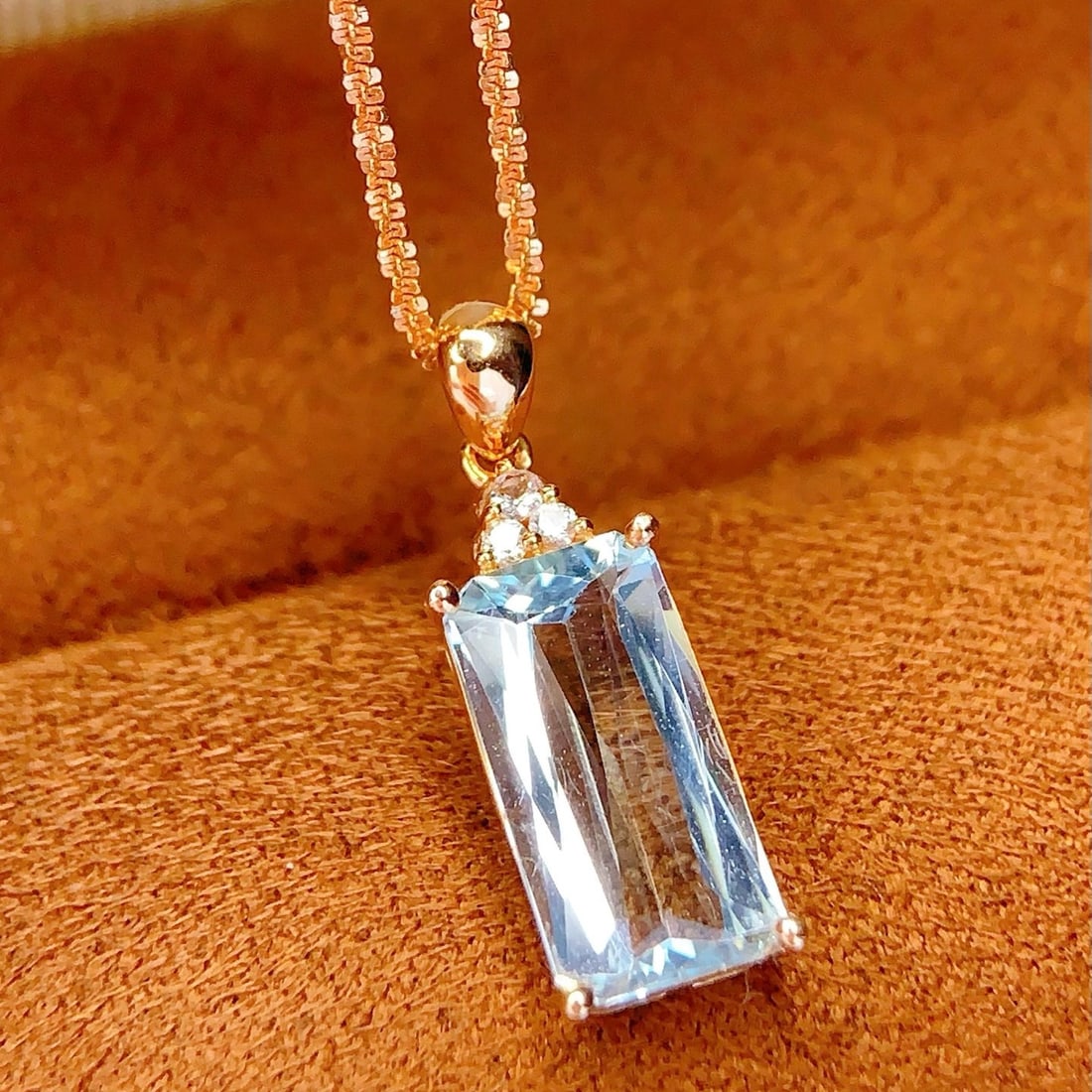 14k Gold 2.26 Ct Natural Aquamarine & Sapphire Pendant( Without Chain ) - 4