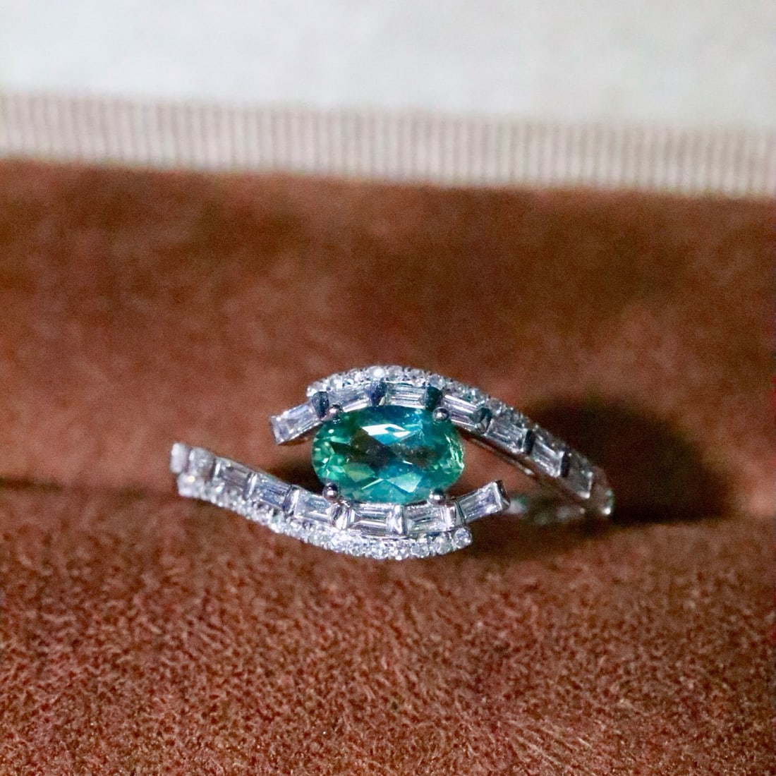 14k Gold 0.70 Ctw Natural Tourmaline & Diamond Ring: Ref:231164135 // gold content:14k gold // ring size:7. 25us // // main gemstone:tourmaline // shape:oval // carat weight:0. 35ct // color:green // treatment:natural // // adjacent gemstone 2 :