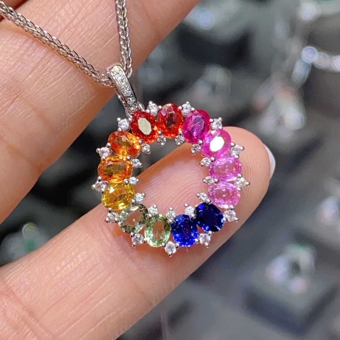 14k Gold 2.5 Ct Natural Sapphire & Diamond & Sapphire Pendant( Without Chain ) - 3