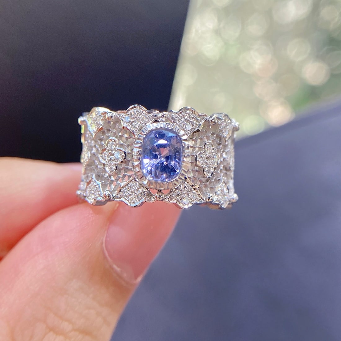 14k Gold 1.83 Ctw Natural Spinel & Diamond Ring: Ref:231164176 // gold content:14k gold // ring size:7. 25us // // main gemstone:spinel // shape:oval // carat weight:1. 03ct // color:blue // treatment:natural // // adjacent gemstone 2 : diamond //