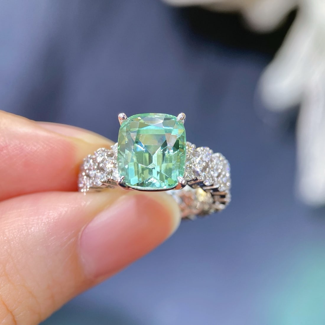 14k Gold 7.21 Ctw Natural Tourmaline & Lab Grown Diamond Ring: Ref:231164178 // gold content:14k gold // ring size:7. 25us // // main gemstone:tourmaline // shape:cushion // carat weight:5. 65ct // color:green // treatment:natural // // adjacent gemstone 2 : lab