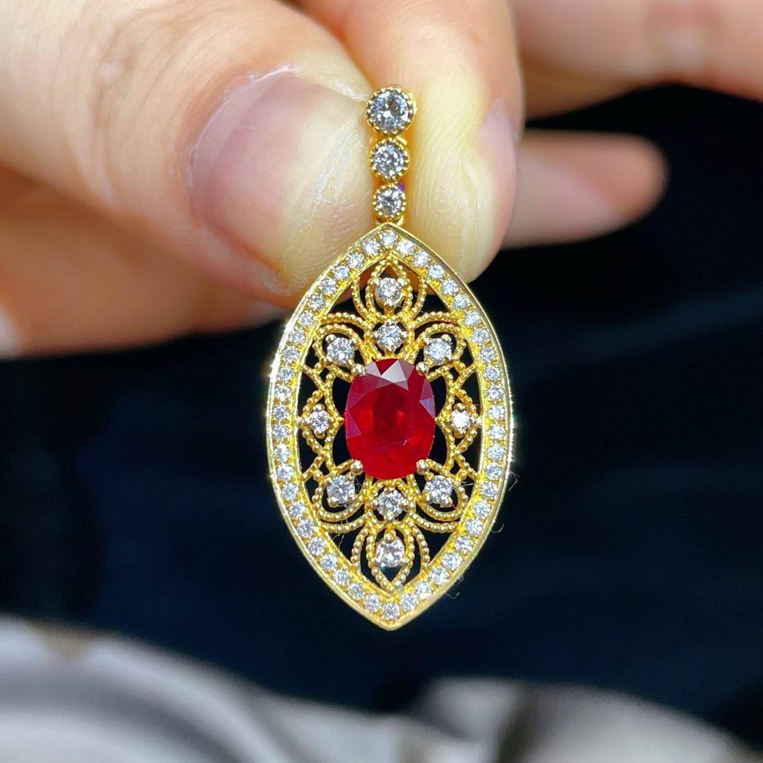 14k Gold 1.48 Ctw Natural Ruby & Diamond Pendant( Without Chain ): Ref:231164188 // gold content:14k gold // main gemstone:ruby // shape:oval // carat weight:1. 00ct // color:pigeonblood red // treatment:natural // // adjacent gemstone 2 : diamond // shape:round // c