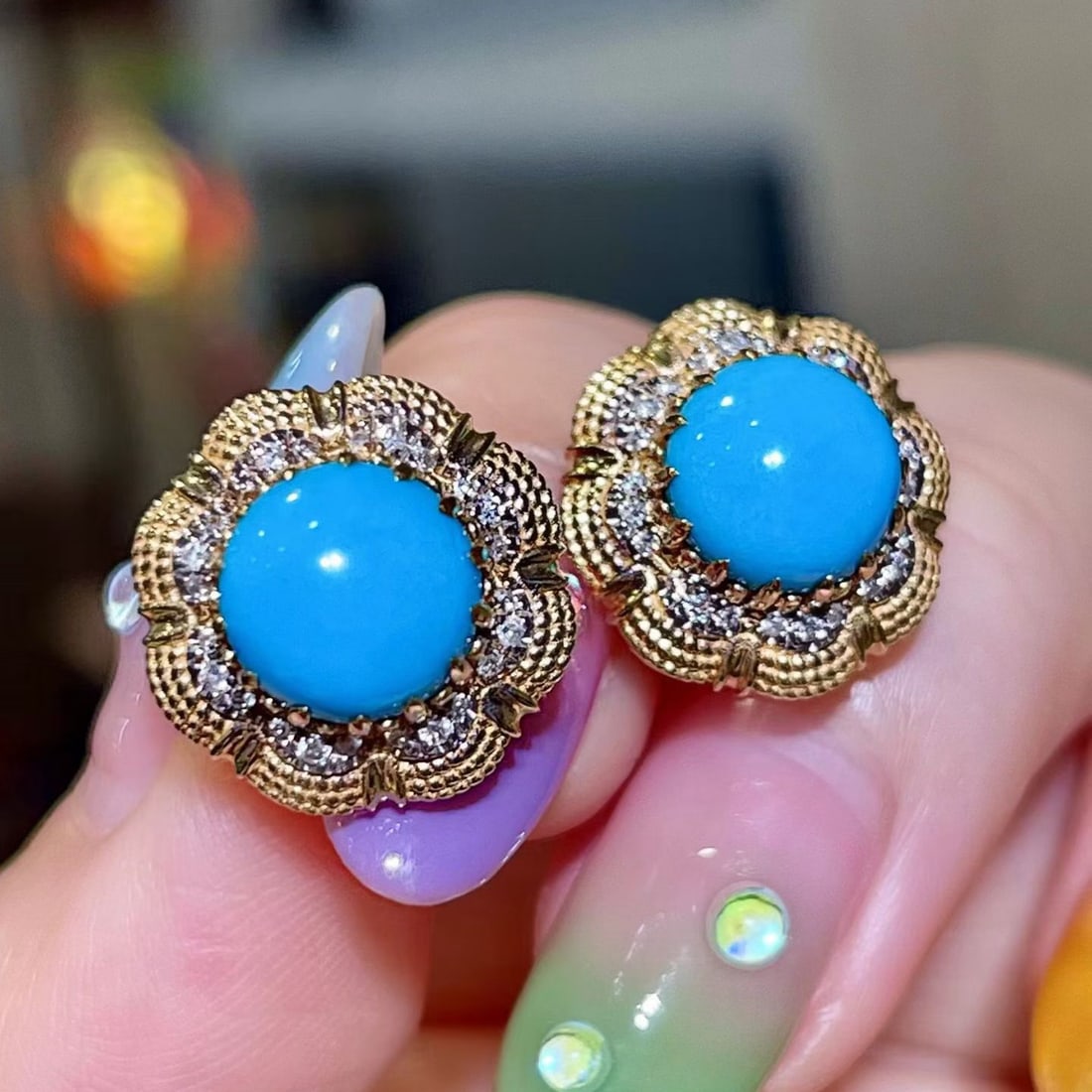 14k Gold 3.79 Ctw Natural Blue Turquoise & Diamond Earrings: Ref:231164191 // gold content:14k gold // main gemstone:blue turquoise // shape:round // carat weight:3. 62ct // color:blue // treatment:natural // cut grade:g // // adjacent gemstone 2 : diamond //