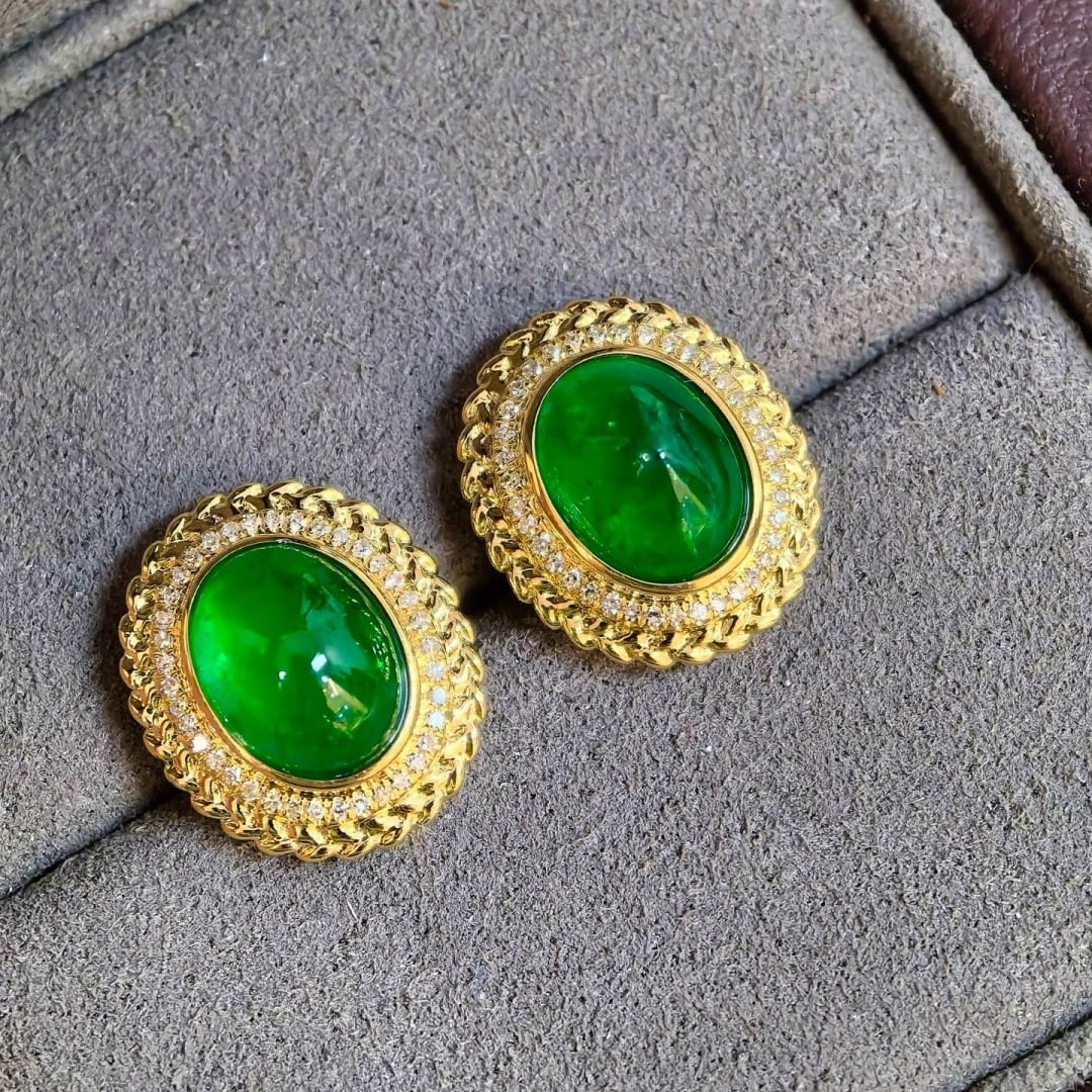14k Gold 4.27 Ctw Vivid Green Natural Emerald & Diamond Earrings - 3