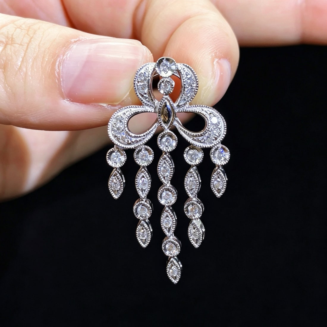 14k Gold 0.45 Ct Natural H Diamond Pendant( Without Chain ): Ref:231164199 // gold content:14k gold // main gemstone:diamond // shape:round // carat weight:0. 45ct // clarity grade:vs-si // color:h // treatment:natural // cut grade:g // Condition: New Low
