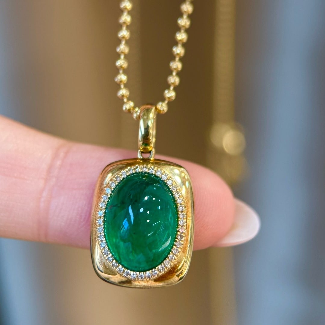 14k Gold 4.38 Ctw Natural Emerald & Diamond Pendant( Without Chain ): Ref:231164211 // gold content:14k gold // main gemstone:emerald // shape:oval // carat weight:4. 20ct // color:green // treatment:natural // // adjacent gemstone 2 : diamond // shape:round // carat