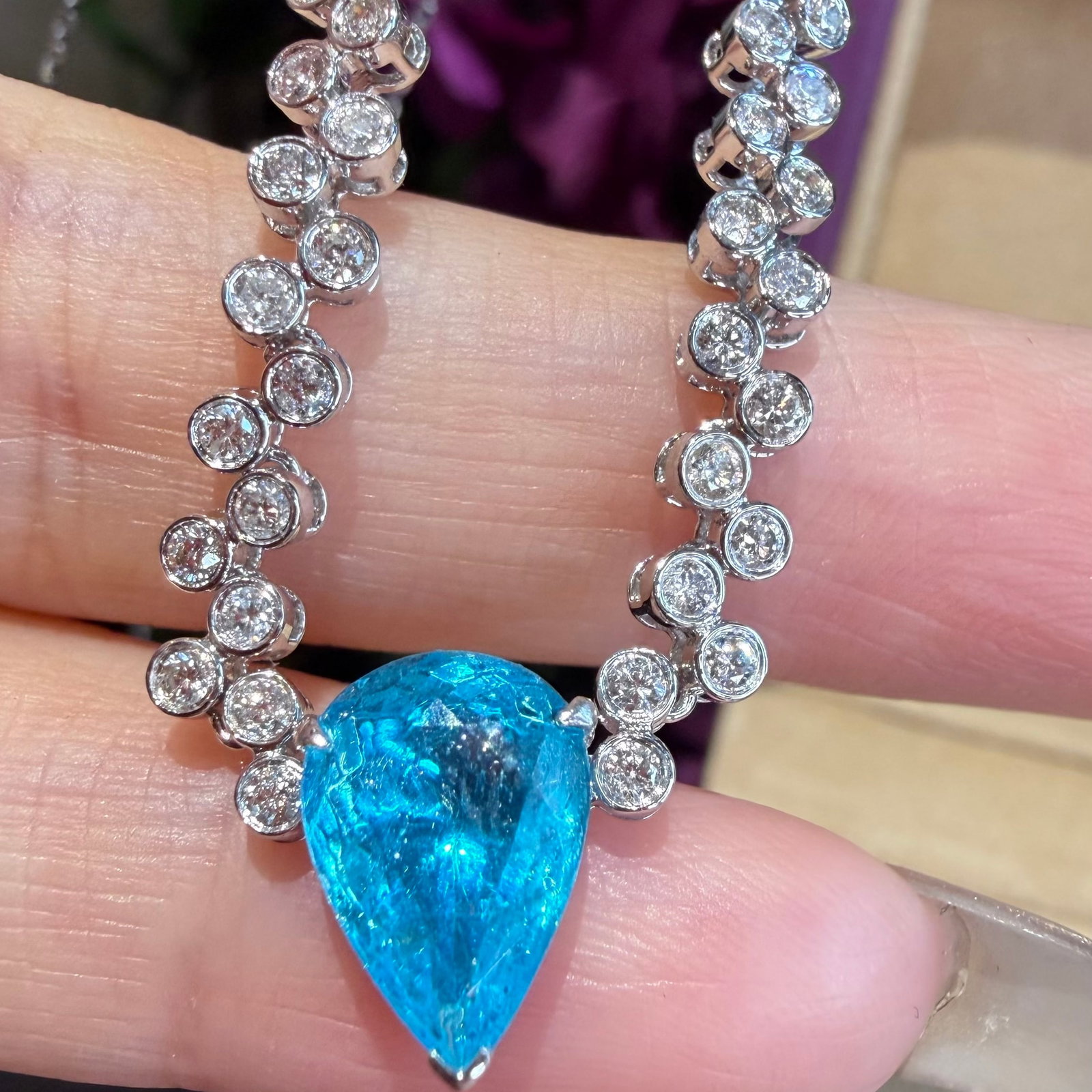 14k Gold 2.2 Ctw Natural Paraiba Tourmaline & Diamond Necklace - 5