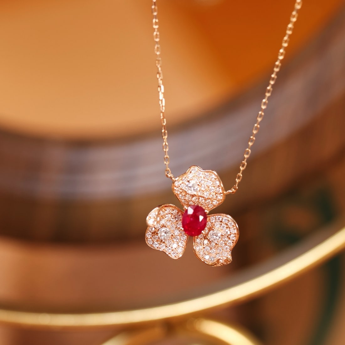 14k Gold 0.98 Ctw Natural Ruby & Diamond Necklace: Ref:231164225 // gold content:14k gold // main gemstone:ruby // shape:oval // carat weight:0. 4ct // color:pigeonblood red // treatment:natural // // adjacent gemstone 2 : diamond // shape:round //