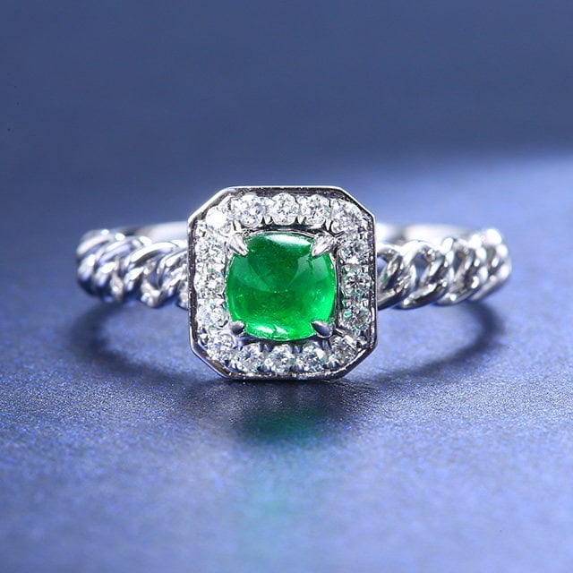 14k Gold 0.82 Ctw Natural Emerald & Diamond Ring: Ref:231164240 // gold content:14k gold // ring size:7. 25us // // main gemstone:emerald // shape:sugar-loaf // carat weight:0. 66ct // color:green // treatment:natural // // adjacent gemstone 2 :