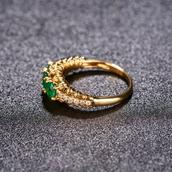 14k Gold 0.95 Ctw Natural Emerald & Diamond Ring - 4