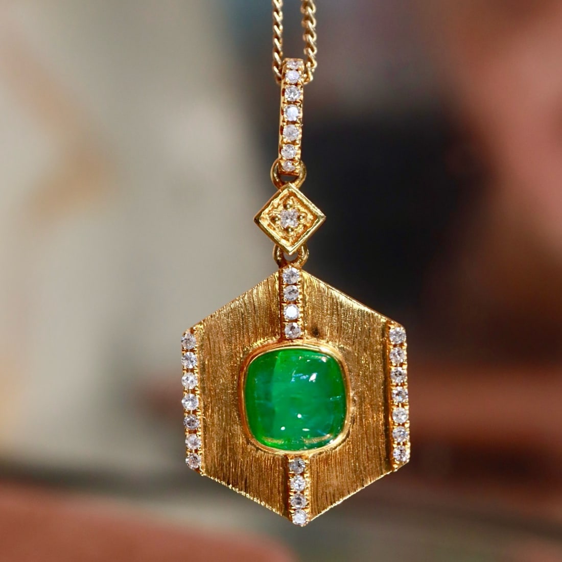 14k Gold 0.90 Ctw Vivid Green Natural Emerald & Diamond Pendant( Without Chain ) - 3