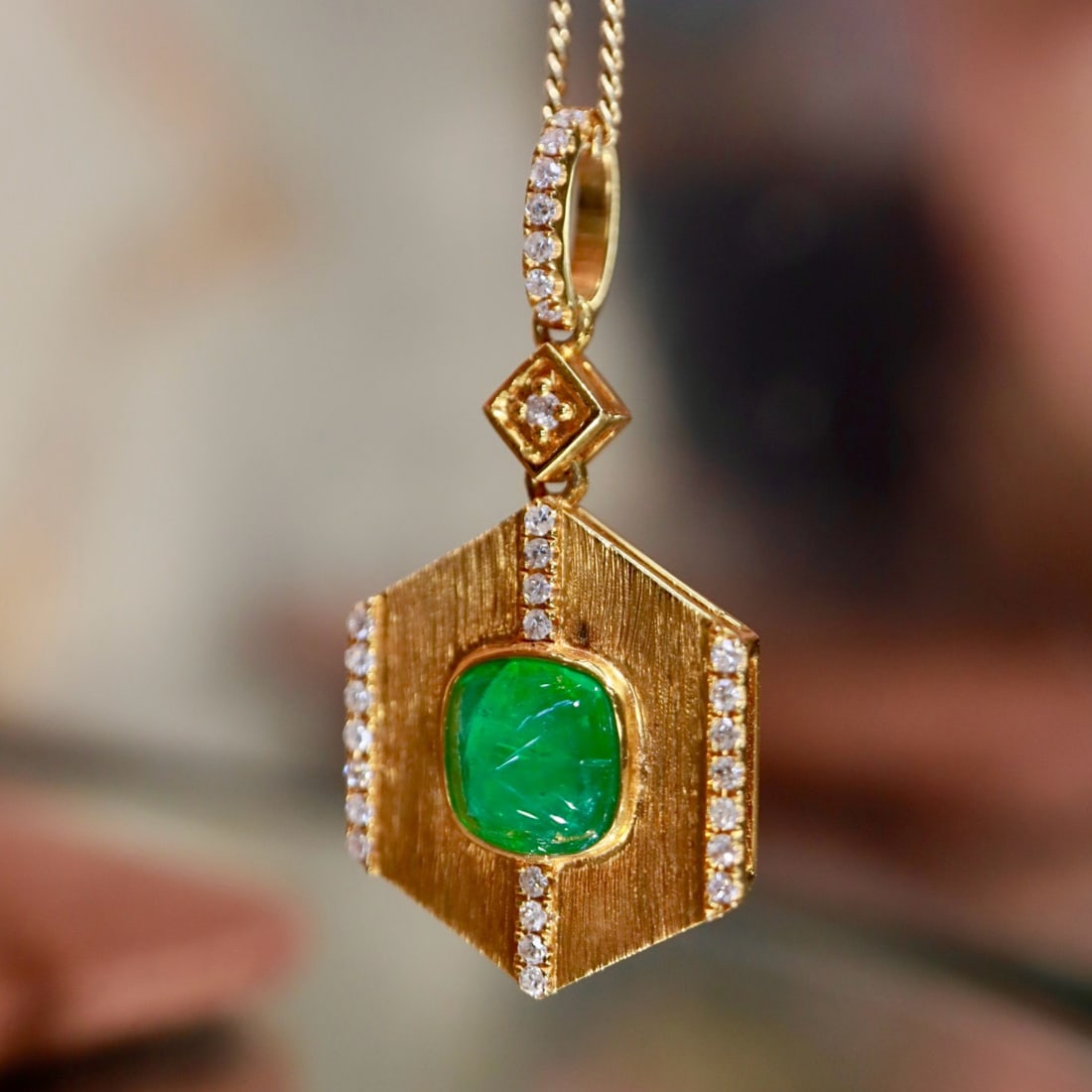 14k Gold 0.90 Ctw Vivid Green Natural Emerald & Diamond Pendant( Without Chain ) - 5