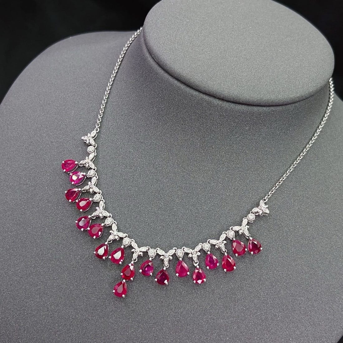 14k Gold 6.00 Ct Natural Ruby & Diamond Necklace - 4
