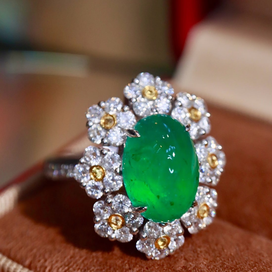 14k Gold 6.00 Ctw Natural Emerald & Diamond Ring - 6