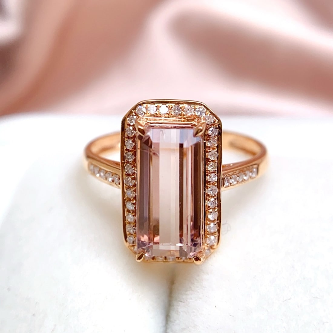 14k Gold 3.80 Ct Natural Tourmaline & Diamond Ring: Ref:231164327 // gold content:14k gold // ring size:7. 25us // // main gemstone:tourmaline // shape:octagonal // carat weight:3. 80ct // color:pink // treatment:natural // // adjacent gemstone 2 :