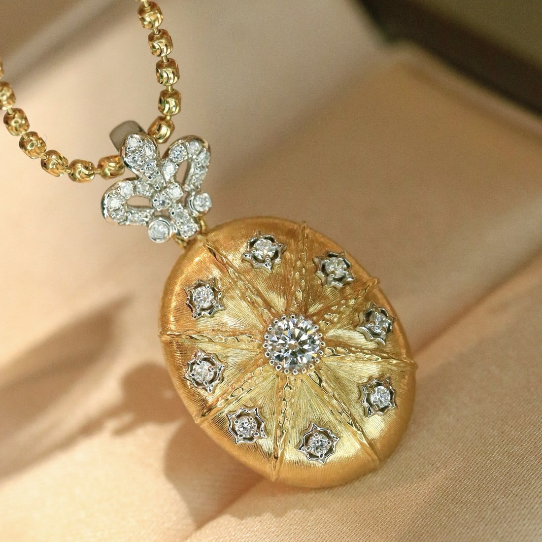 14k Gold 0.32 Ctw Natural H Diamond Pendant( Without Chain ): Ref:231164353 // gold content:14k gold // main gemstone:diamond // shape:round // carat weight:0. 13ct // clarity grade:vs-si // color:h // treatment:natural // cut grade:g // // adjacent gemstone 2 :