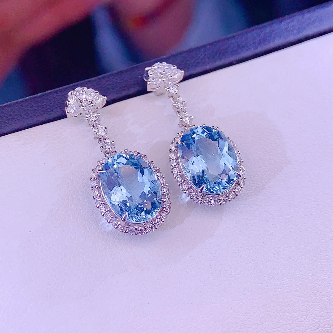 14k Gold 8 Ct Natural Aquamarine & Diamond Earrings - 5