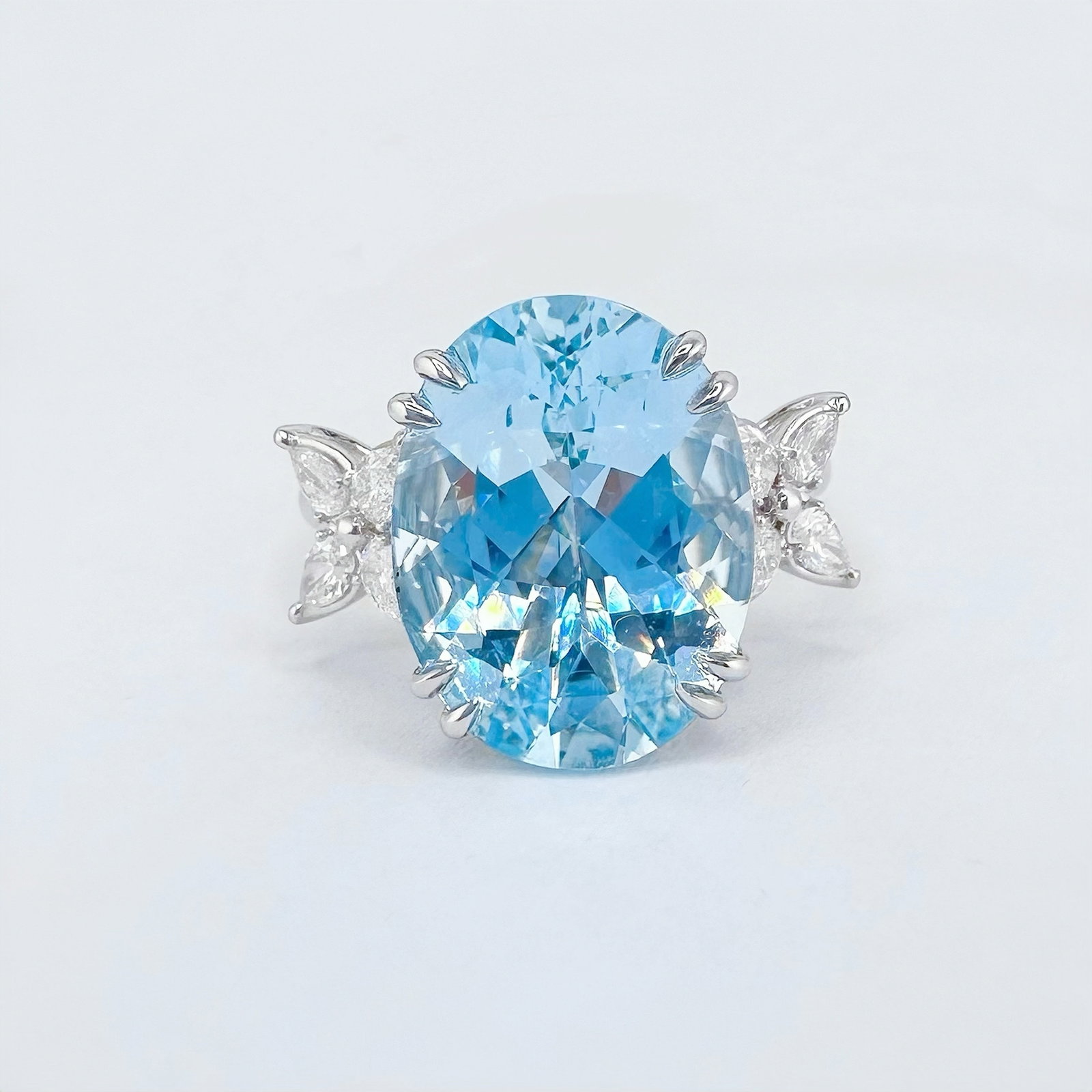 14k Gold 5.72 Ctw Natural Aquamarine & Diamond Ring (1 of 5)