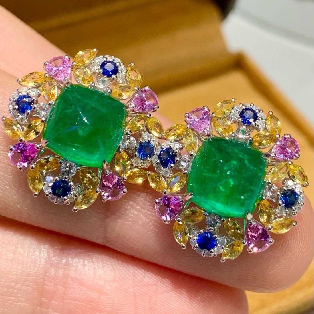14k Gold 5.2 Ct Natural Emerald & Diamond & Sapphire Earrings - 2