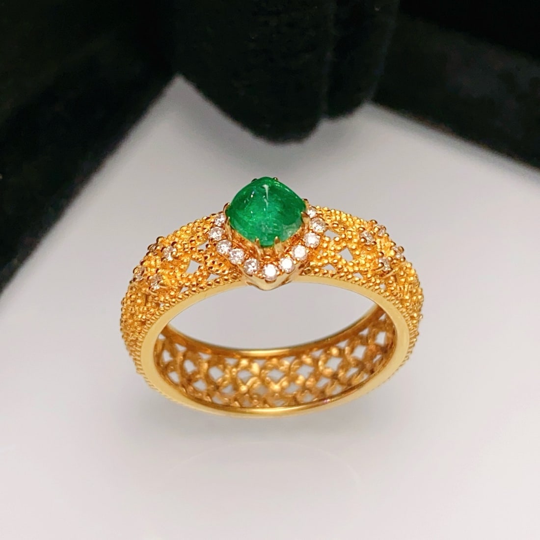 14k Gold 0.55 Ct Natural Emerald & Diamond Ring - 2