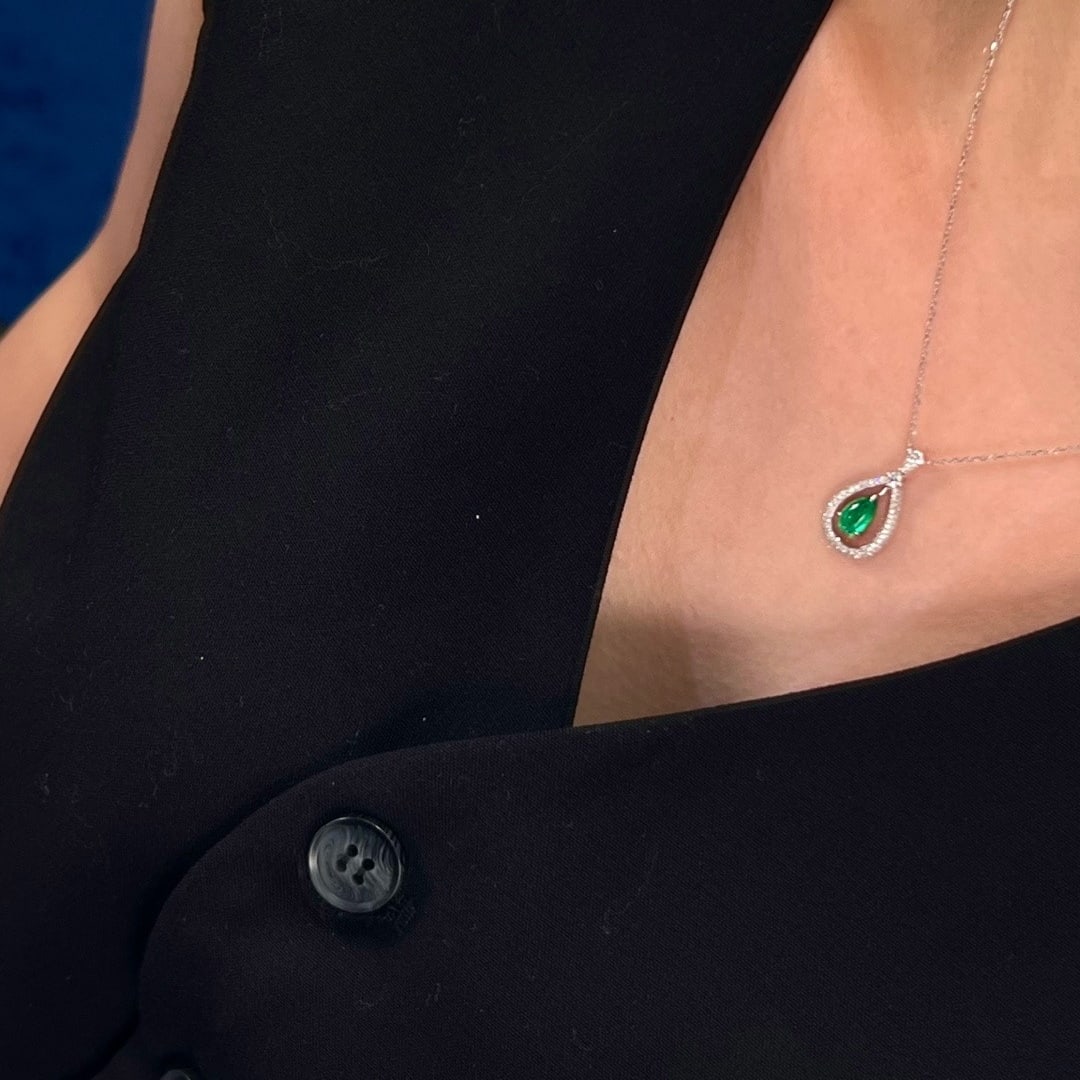 14k Gold 1.08 Ctw Vivid Green Natural Emerald & Diamond Pendant( Without Chain ) - 3