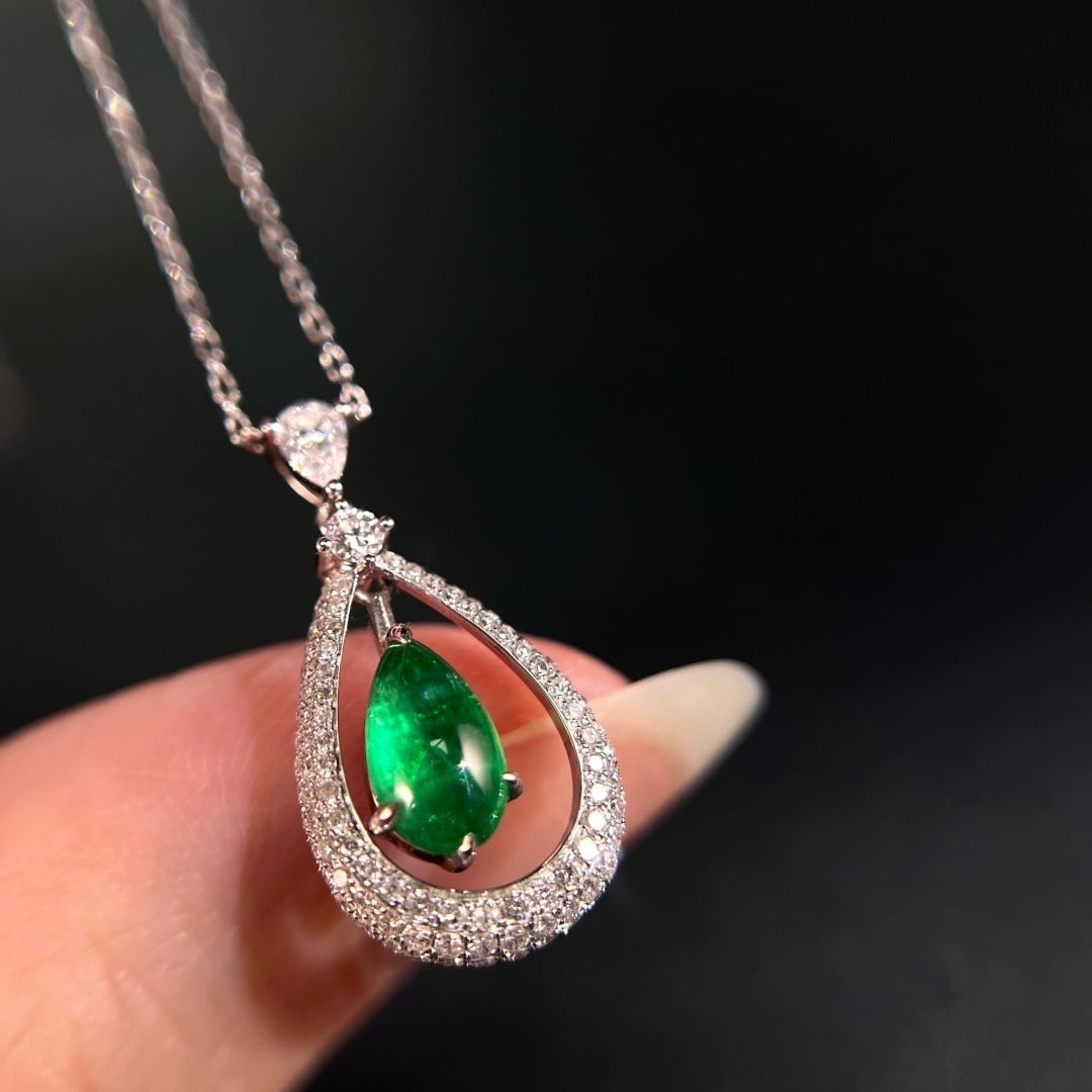 14k Gold 1.08 Ctw Vivid Green Natural Emerald & Diamond Pendant( Without Chain ) - 4