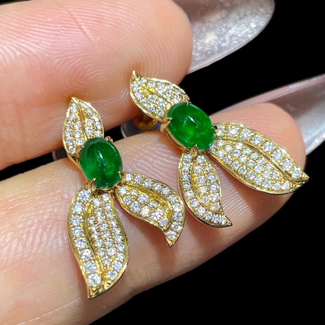 14k Gold 1.22 Ctw Vivid Green Natural Emerald & Diamond Earrings - 2