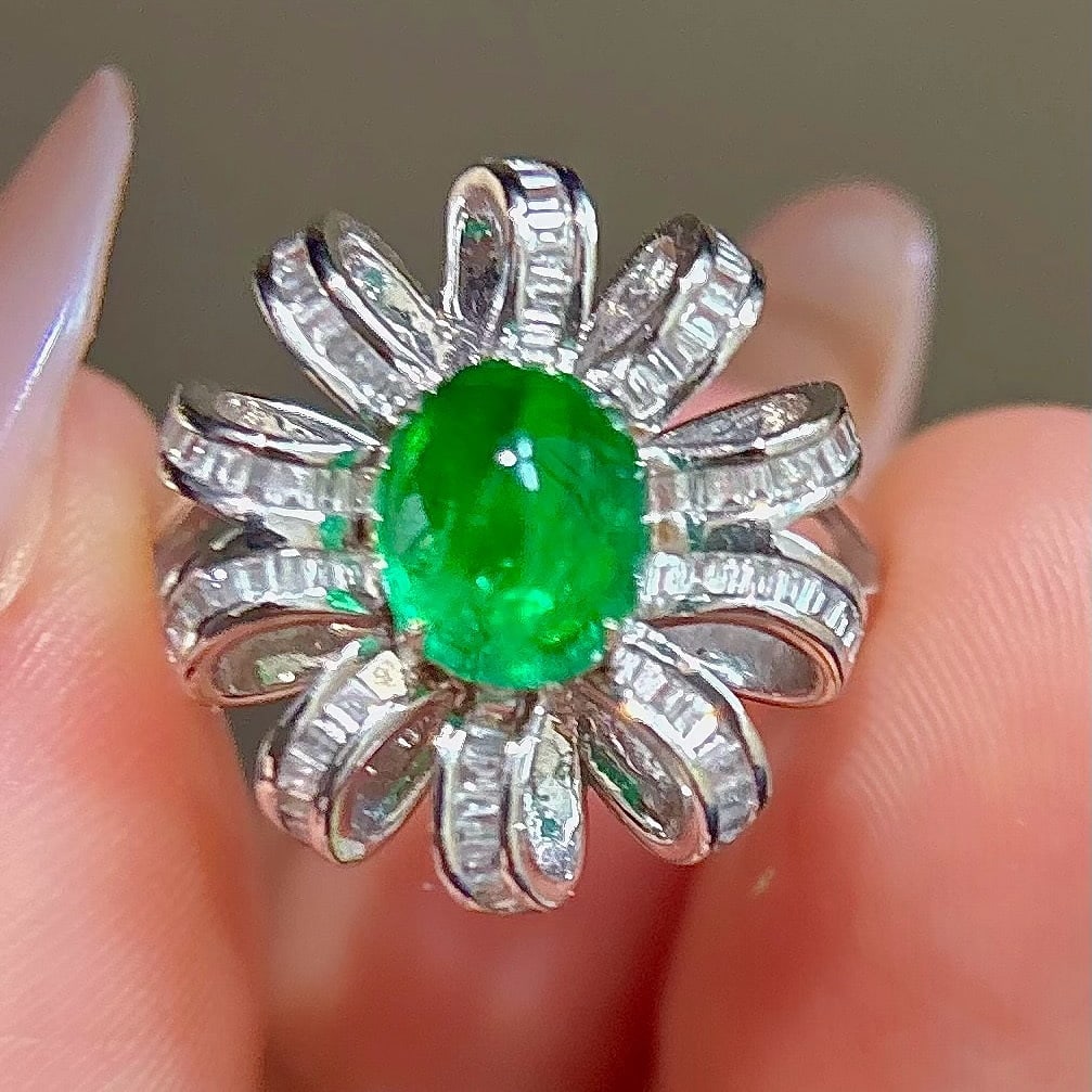 14k Gold 2.45 Ctw Natural Emerald & Diamond Ring: Ref:231164412 // gold content:14k gold // ring size:7. 25us // // main gemstone:emerald // shape:oval // carat weight:2. 08ct // color:green // treatment:natural // // adjacent gemstone 2 : diamond