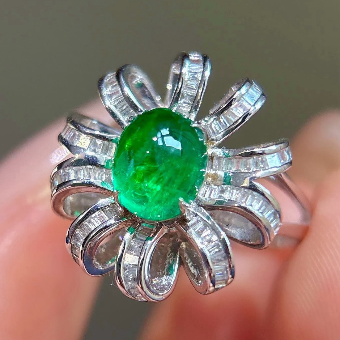 14k Gold 2.45 Ctw Natural Emerald & Diamond Ring - 6