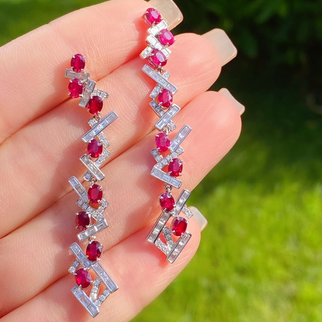 14k Gold 4.85 Ctw Natural Ruby & Diamond Earrings: Ref:231164427 // gold content:14k gold // main gemstone:ruby // shape:oval // carat weight:3. 40ct // color:red // treatment:natural // // adjacent gemstone 2 : diamond // shape:multiple // carat weig