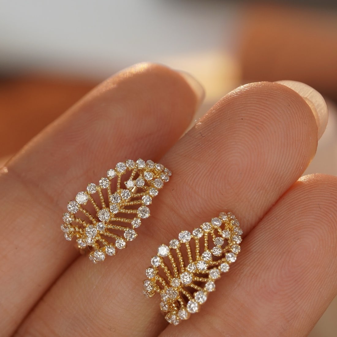 14k Gold 0.68 Ct Natural H Diamond Earrings - 4