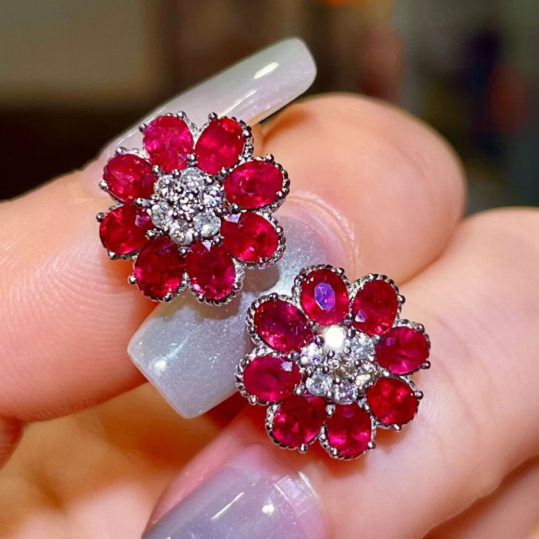14k Gold 3.07 Ctw Natural Ruby & Diamond Earrings: Ref:231164437 // gold content:14k gold // main gemstone:ruby // shape:oval // carat weight:2. 82ct // color:red // treatment:natural // // adjacent gemstone 2 : diamond // shape:round // carat weight: