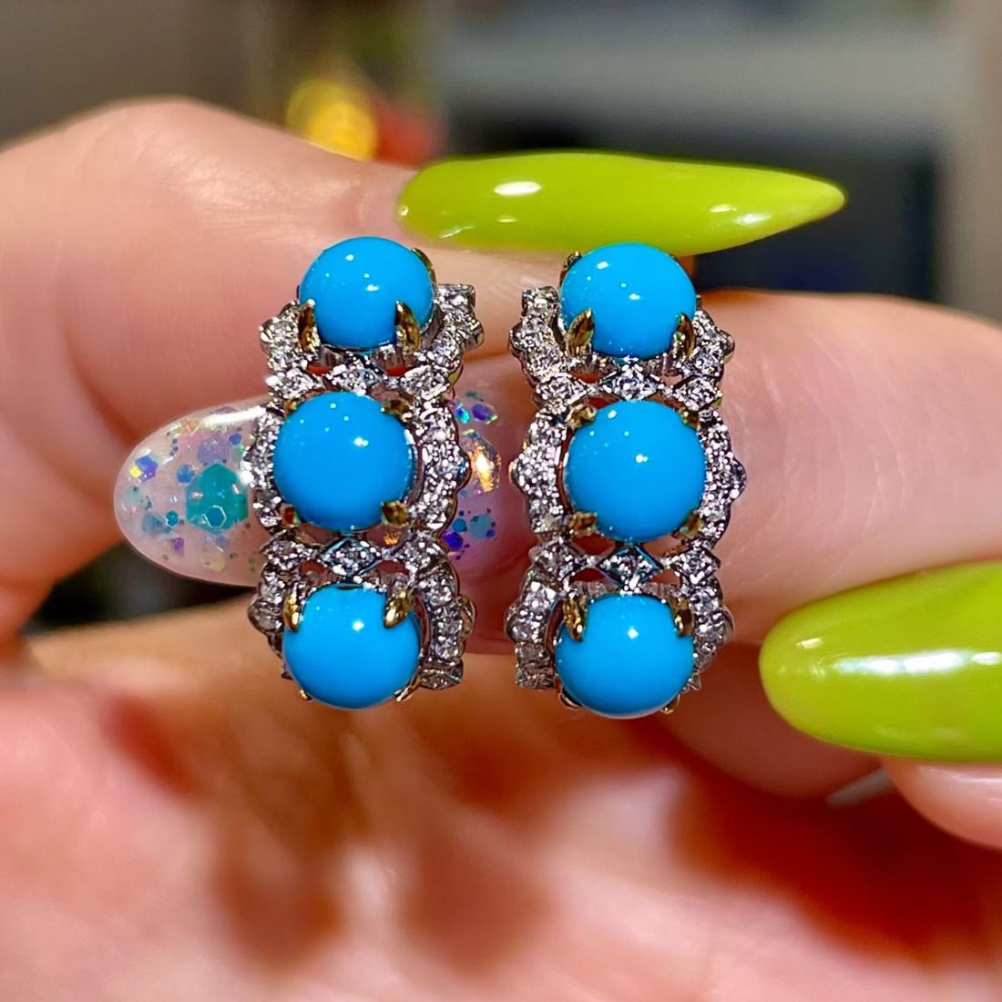 14k Gold 3.54 Ctw Natural Blue Turquoise & Diamond Earrings: Ref:231164446 // gold content:14k gold // main gemstone:blue turquoise // shape:round // carat weight:3. 36ct // color:blue // treatment:natural // cut grade:g // // adjacent gemstone 2 : diamond //