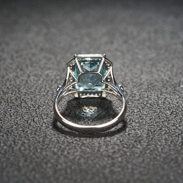 14k Gold 3.92 Ct Natural Aquamarine & Diamond Ring - 5