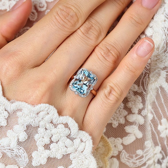 14k Gold 4.97 Ct Natural Aquamarine & Diamond Ring - 8