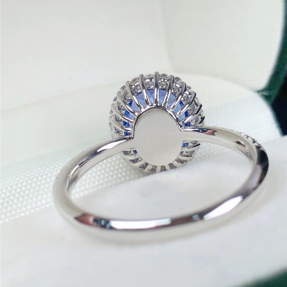 14k Gold 2.84 Ctw Natural Tanzanite & Diamond Ring - 7