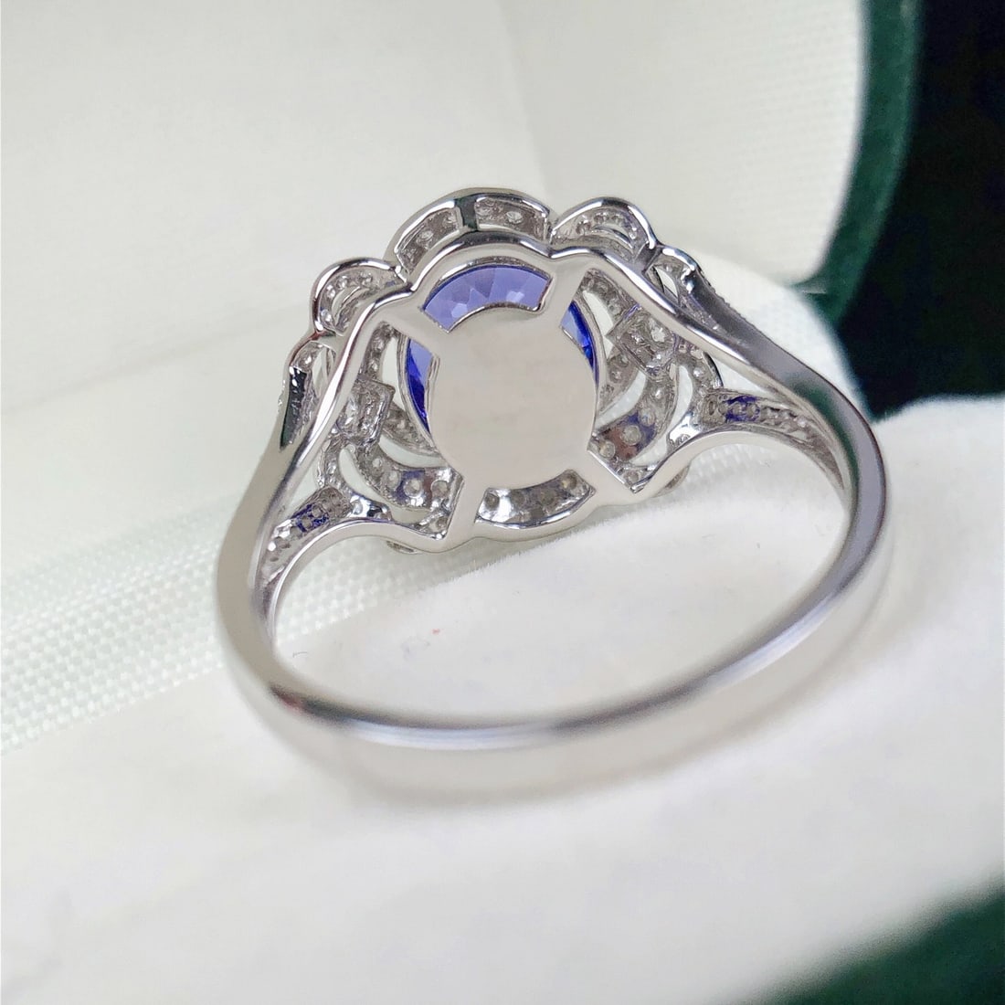 14k Gold 3.25 Ctw Natural Tanzanite & Diamond Ring - 7