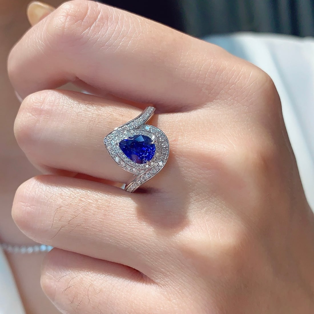 14k Gold 2.10 Ctw Natural Sapphire & Diamond Ring - 7