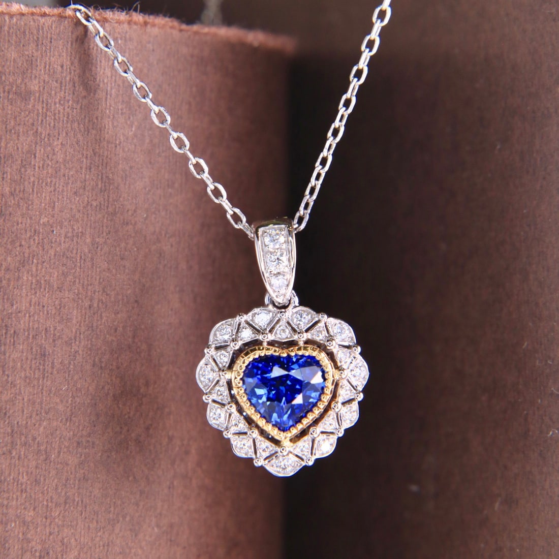 14k Gold 1.14 Ctw Natural Sapphire & Diamond Necklace - 6