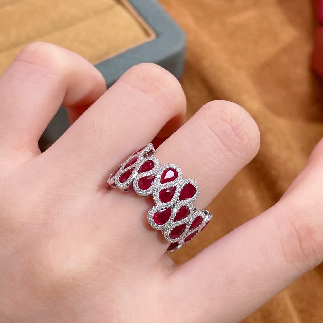 14k Gold 4.5 Ct Vivid Red Natural Ruby & Diamond Ring - 5