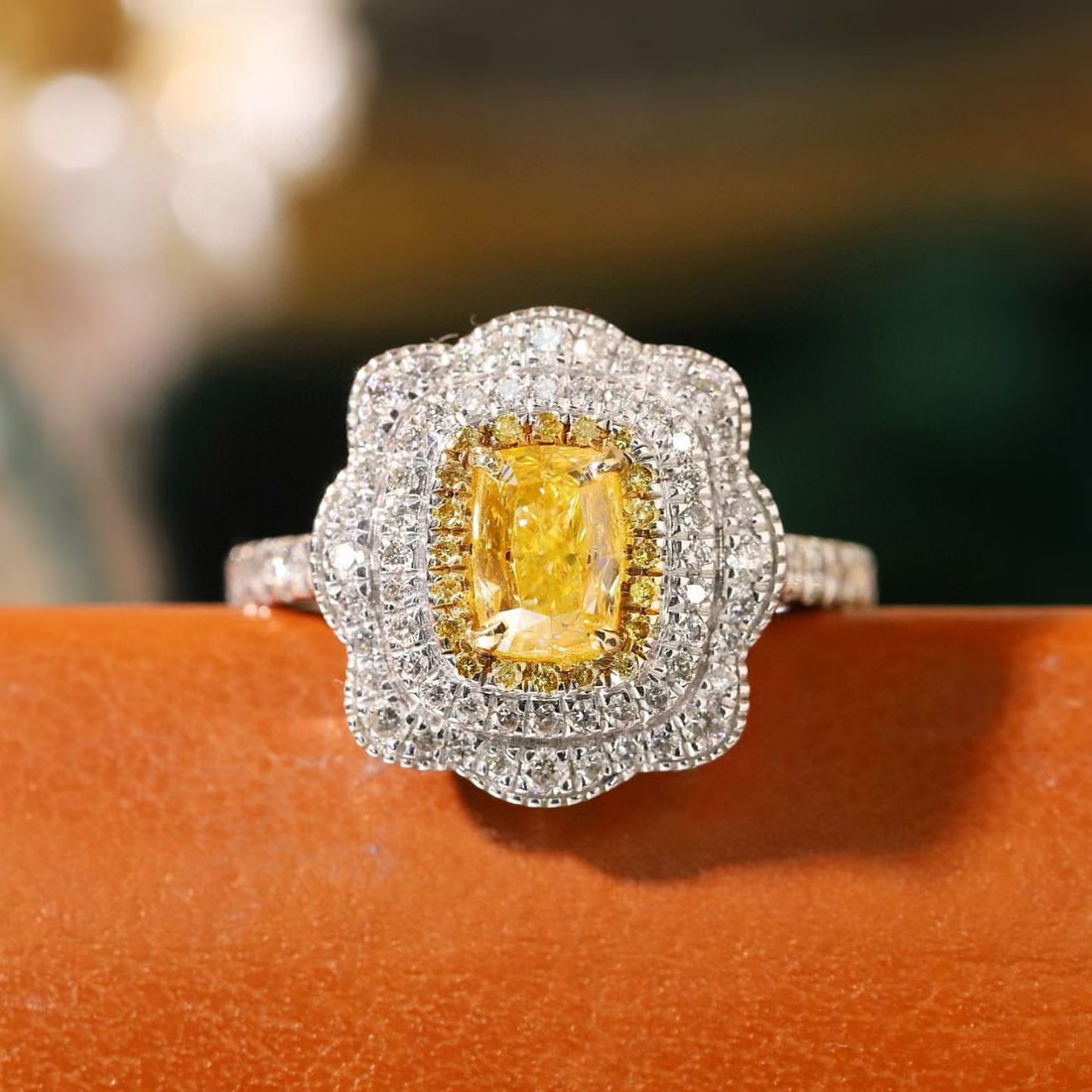 14k Gold 1.55 Ctw Natural Yellow Diamond & Diamond Ring: Ref:231165012 // gold content:14k gold // ring size:7. 25us // // main gemstone:yellow diamond // shape:cushion // carat weight:1. 00ct // color:yellow // treatment:natural // // adjacent gemstone 2