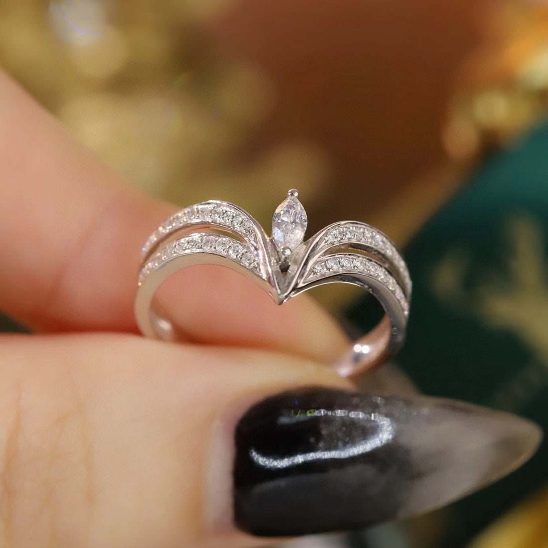 14k Gold 0.32 Ct Natural H Diamond Ring - 6