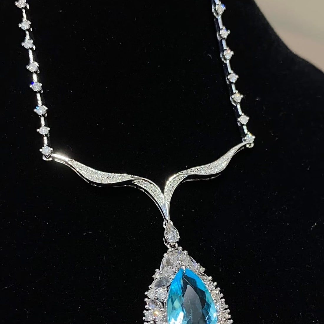 14k Gold 2.91 Ctw Natural Paraiba Tourmaline & Diamond Necklace - 3