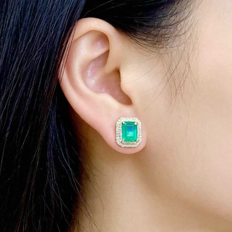 14k Gold 2.1 Ct Natural Emerald & Diamond Earrings - 4