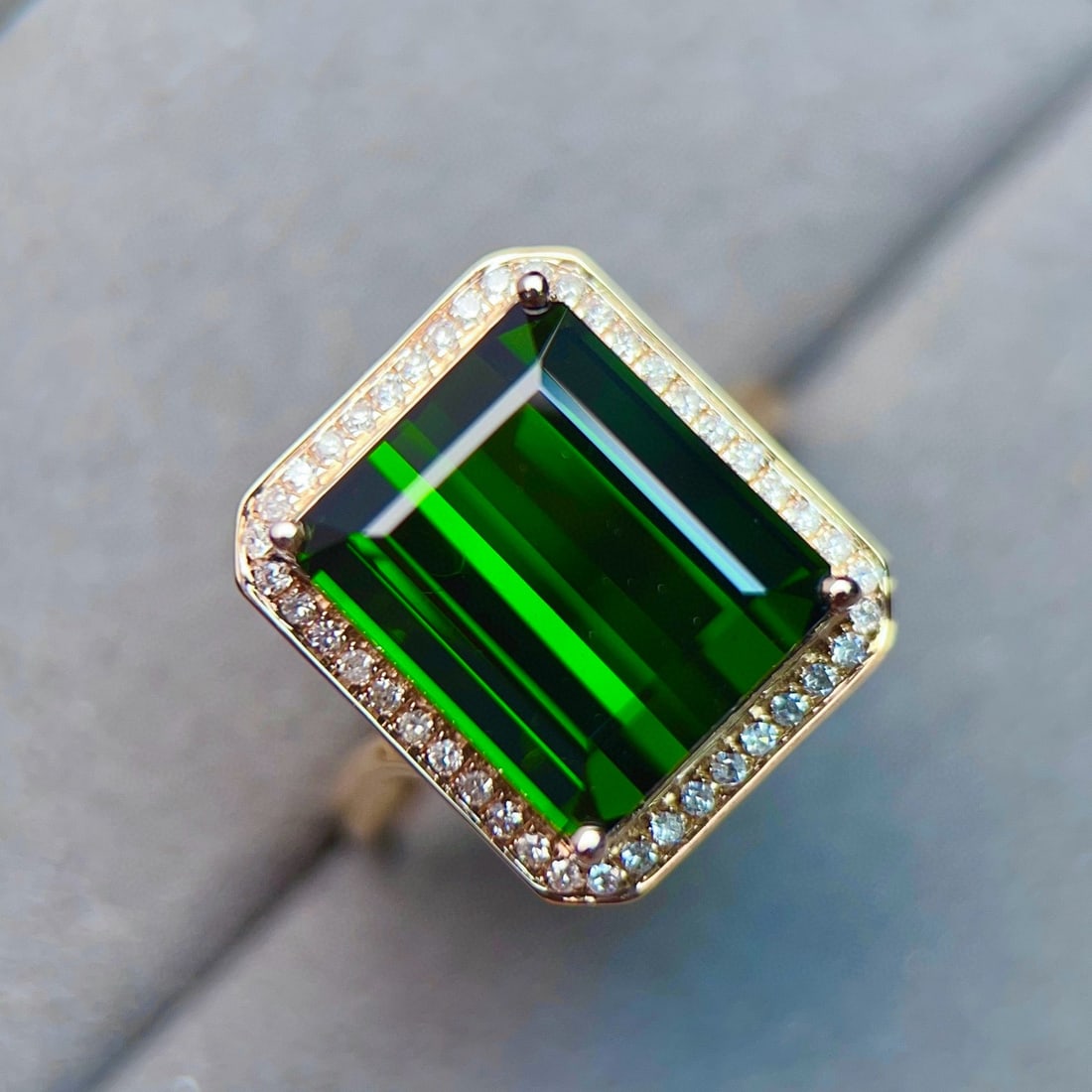 14k Gold 9.96 Ctw Natural Tourmaline & Diamond Ring - 2