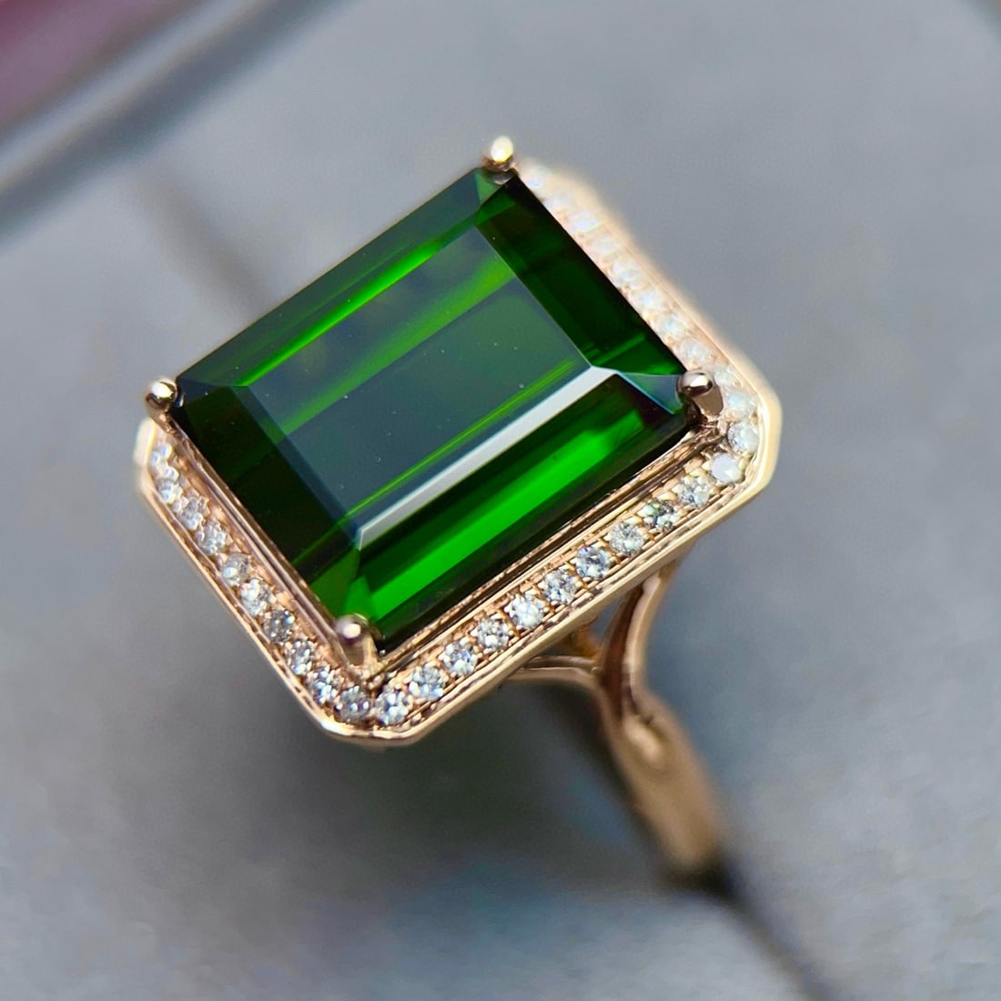 14k Gold 9.96 Ctw Natural Tourmaline & Diamond Ring - 4