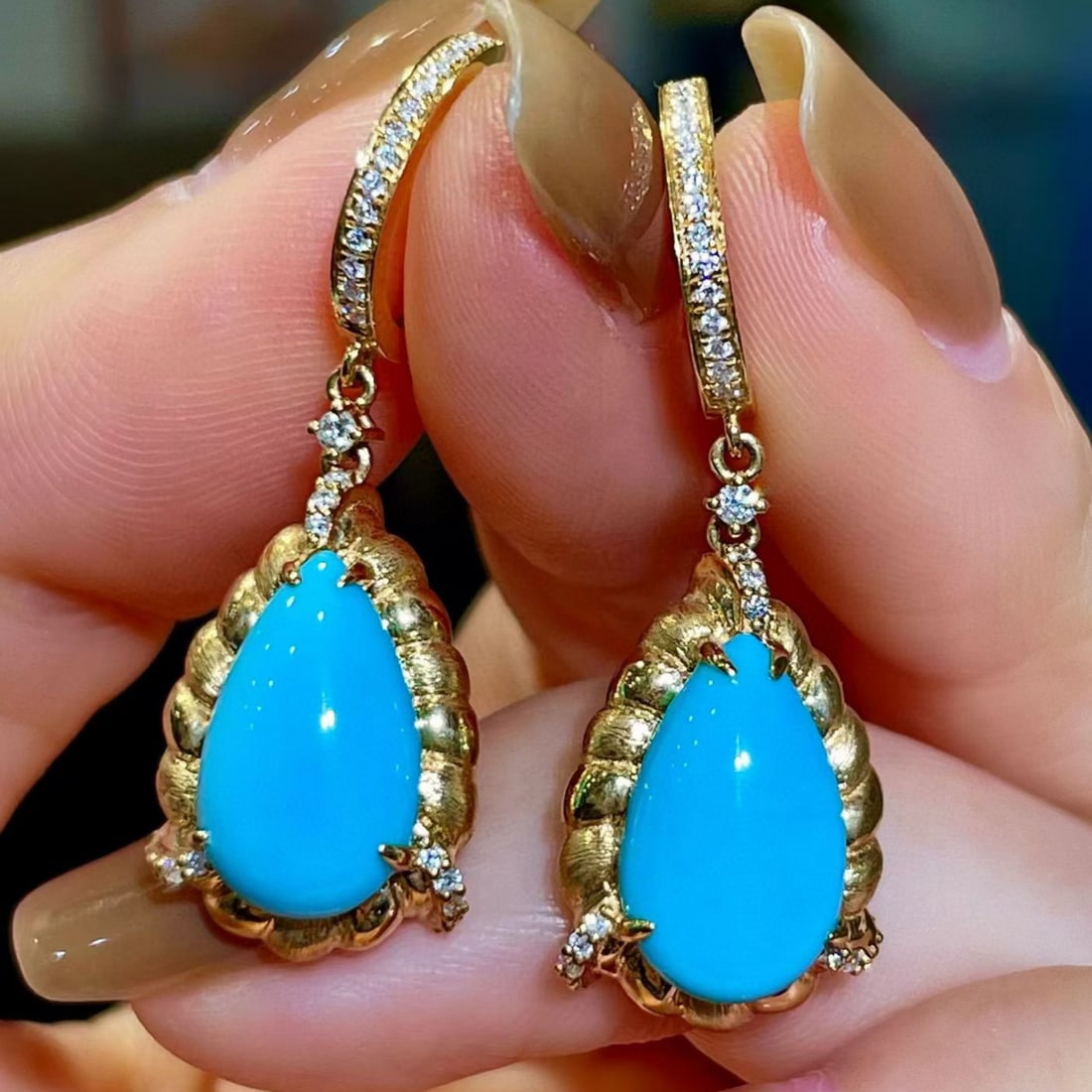 14k Gold 5.63 Ctw Natural Blue Turquoise & Diamond Earrings: Ref:231165158 // gold content:14k gold // main gemstone:blue turquoise // shape:pear // carat weight:5. 39ct // color:blue // treatment:natural // // adjacent gemstone 2 : diamond // shape:round //