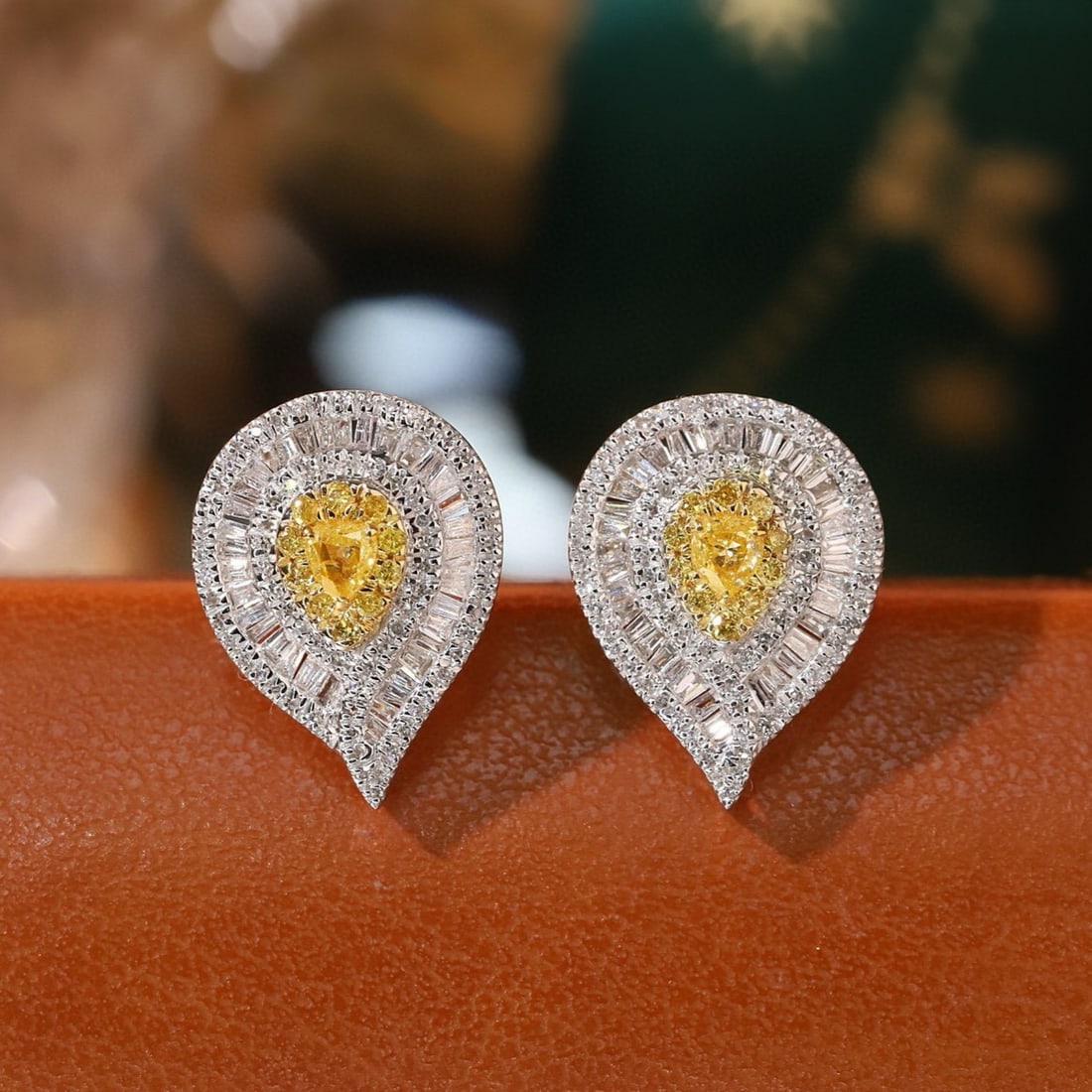 14k Gold 0.80 Ctw Natural Yellow Diamond & Diamond Earrings: Ref:231165234 // gold content:14k gold // main gemstone:yellow diamond // shape:pear // carat weight:0. 14ct // color:yellow // treatment:natural // // adjacent gemstone 2 : diamond // shape:multiple